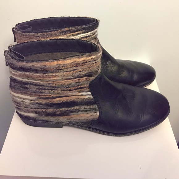 OBO Sending to ThredUp Wed. OTBT Tilton bootie Black leatherw/textile upper. EUC - Picture 3 of 16